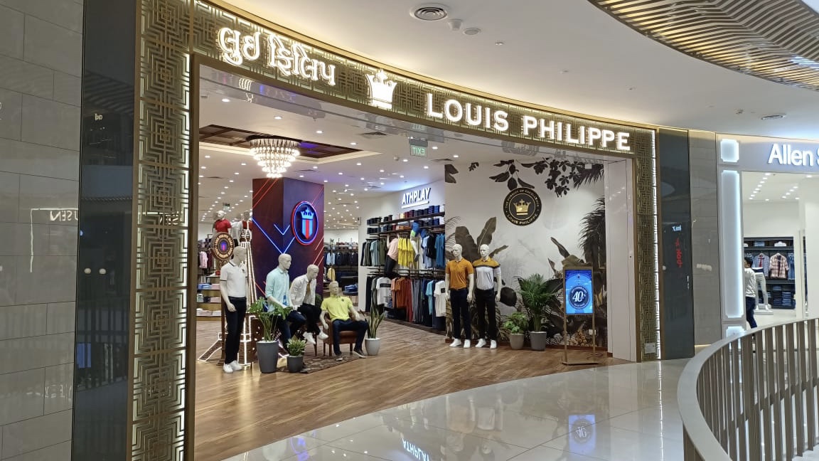 Louis Philippe - Palladium Mall