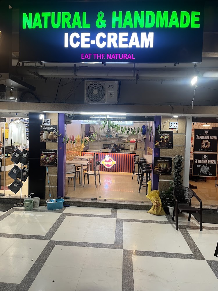 Natural and handmade ice cream