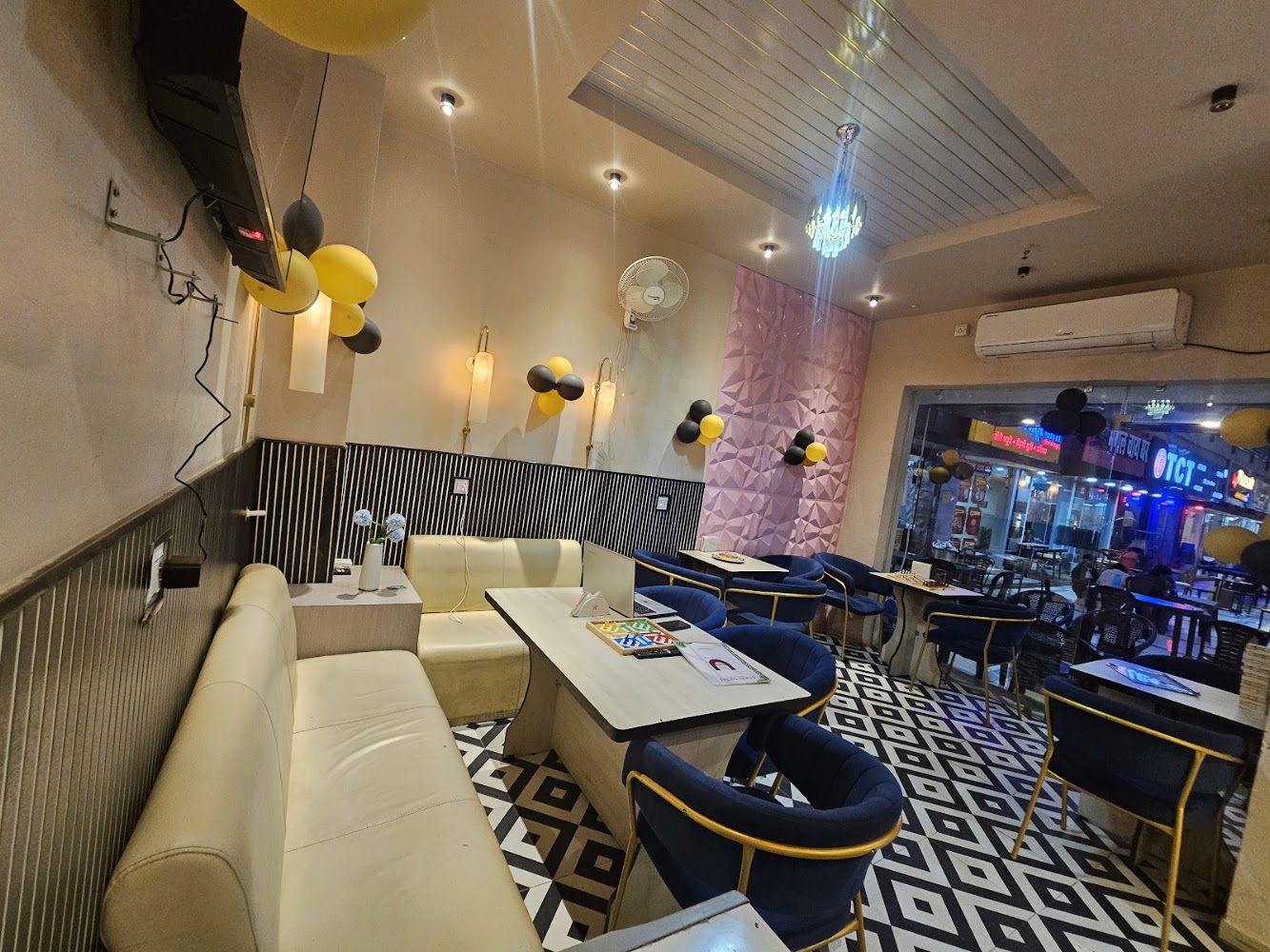 The U Chai Cafe